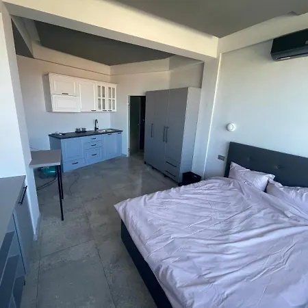 Engels Apartment Διαμέρισμα